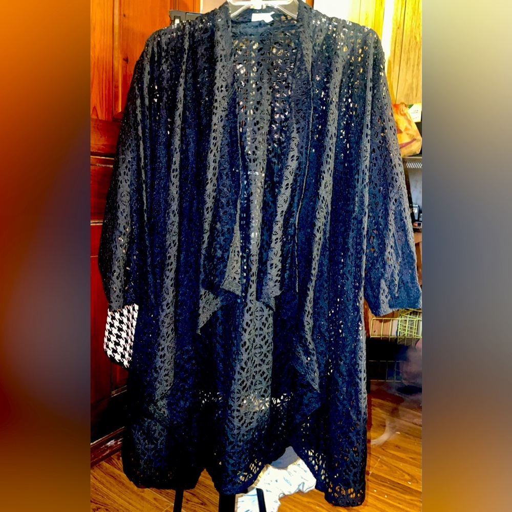 Eve & Maddie Black Coverup. Size 2X